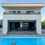 Mila Villa *