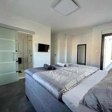 Mila Villa Vrsi